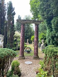 Skulpturengarten DA Saeulen